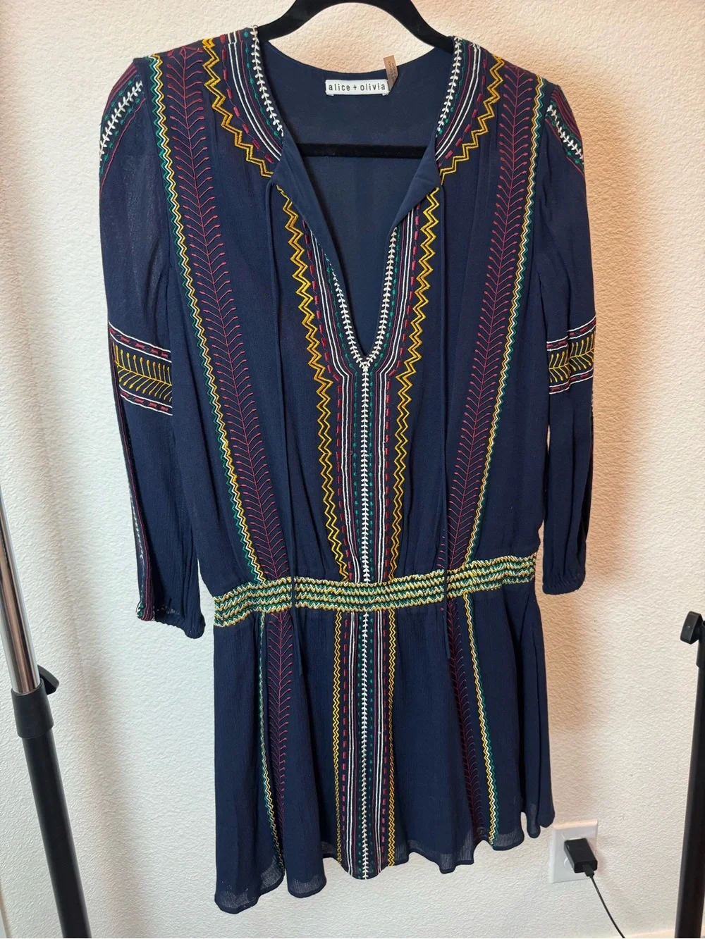 Alice + Olivia Navy Embroidered Boho Mini Dress Size 6 | Long Sleeve Festival